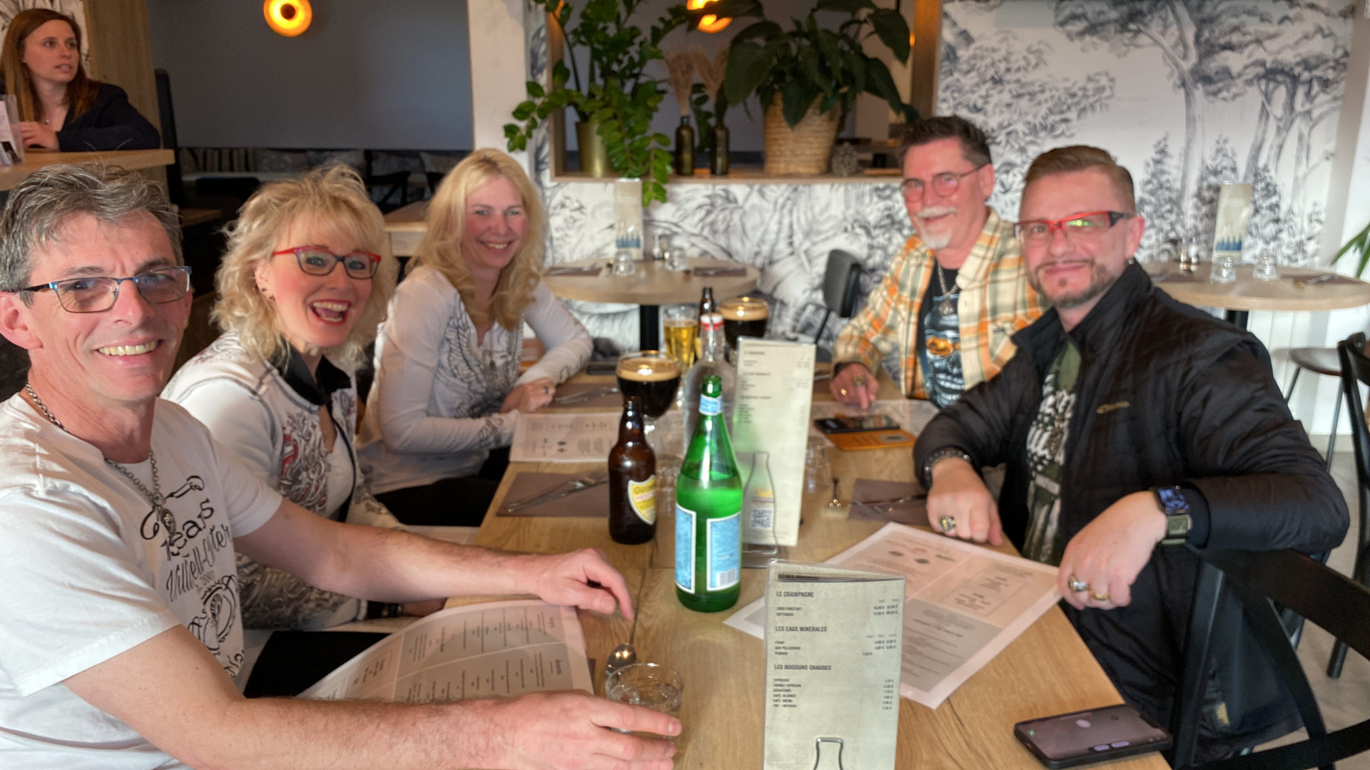 2C7FCD06-4D12-4321-A43E-374512B02DF7 2