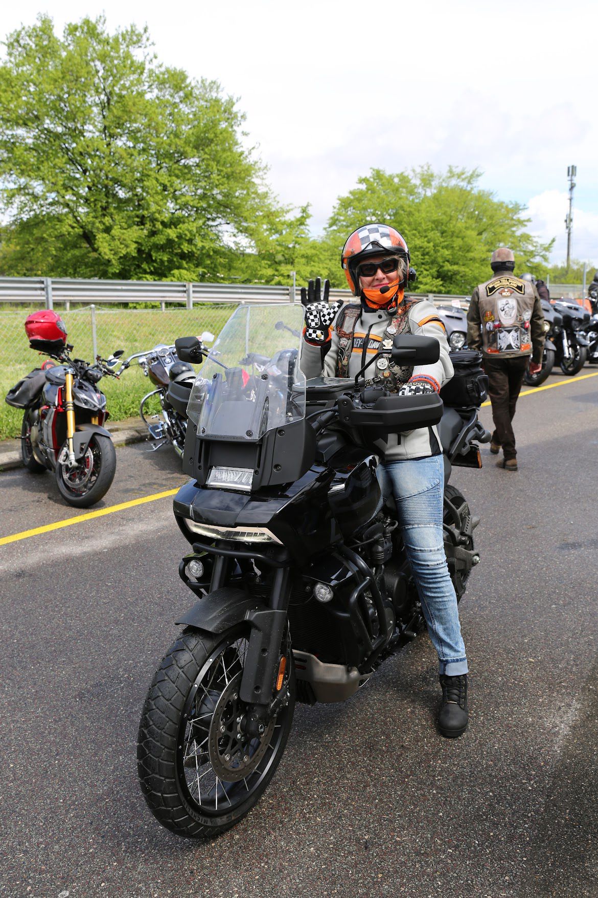 9101adcf-0ba7-46b8-8acf-63ce586355a1