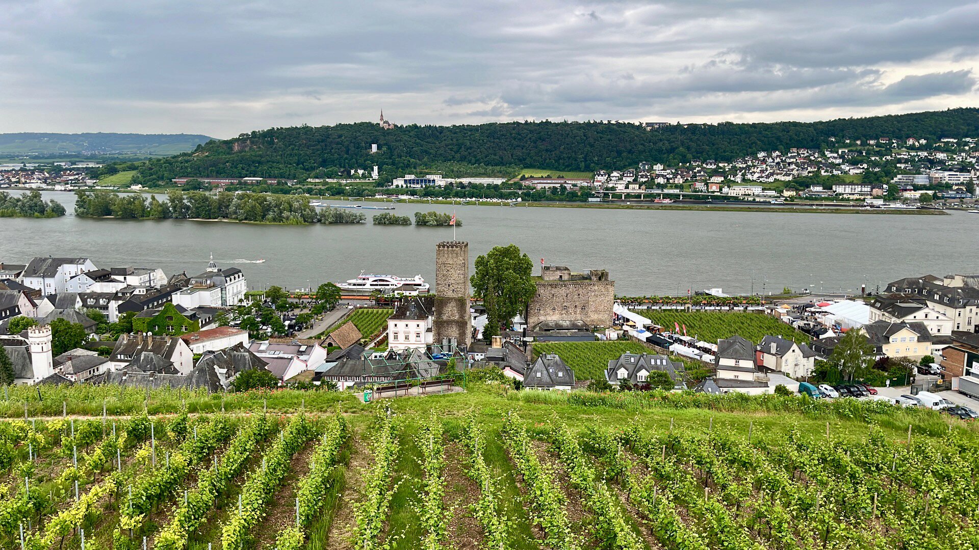 2A5932BA-5A6E-4E5F-966D-74FA90334746