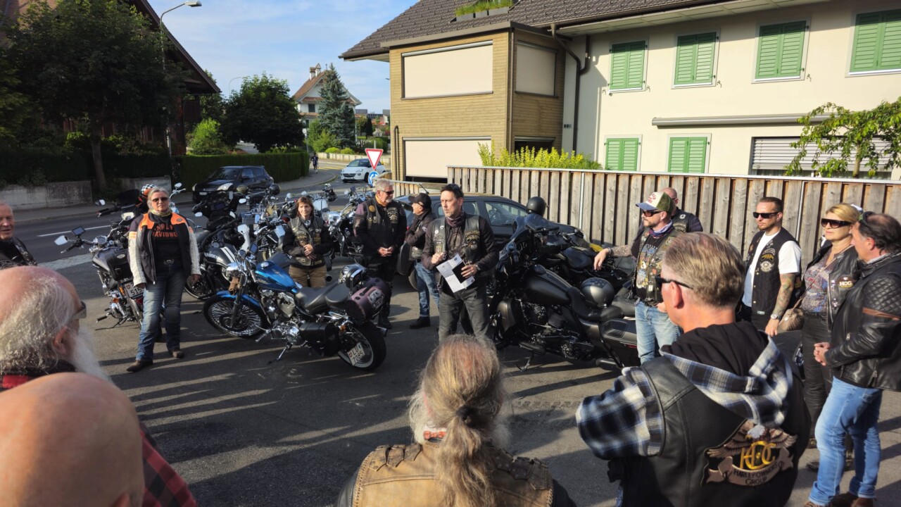 b5e29f78-003e-4e40-ba0e-2d4e3a43c82d