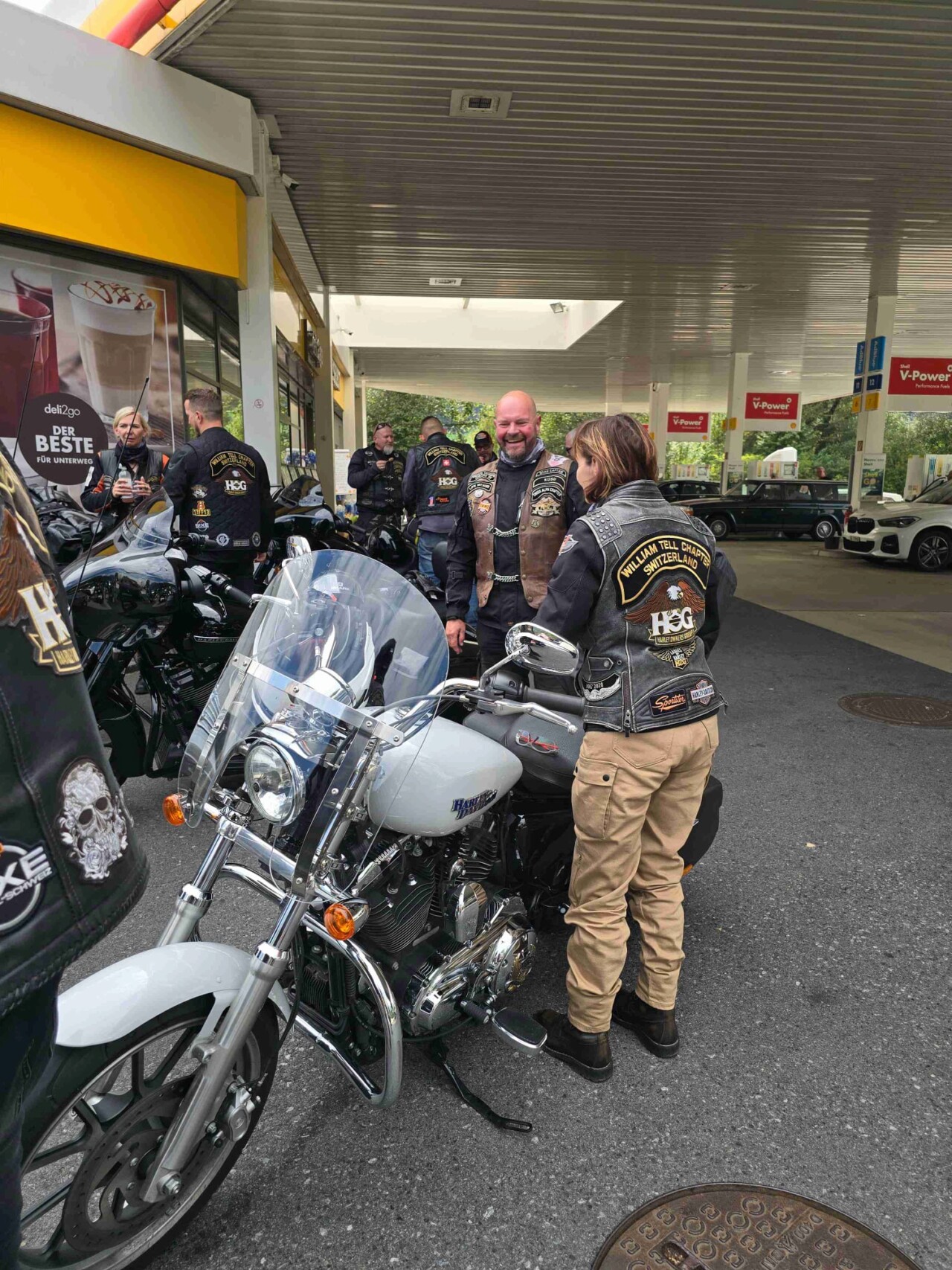 35f727a4-0668-4d36-9e5c-16e56827bdfe