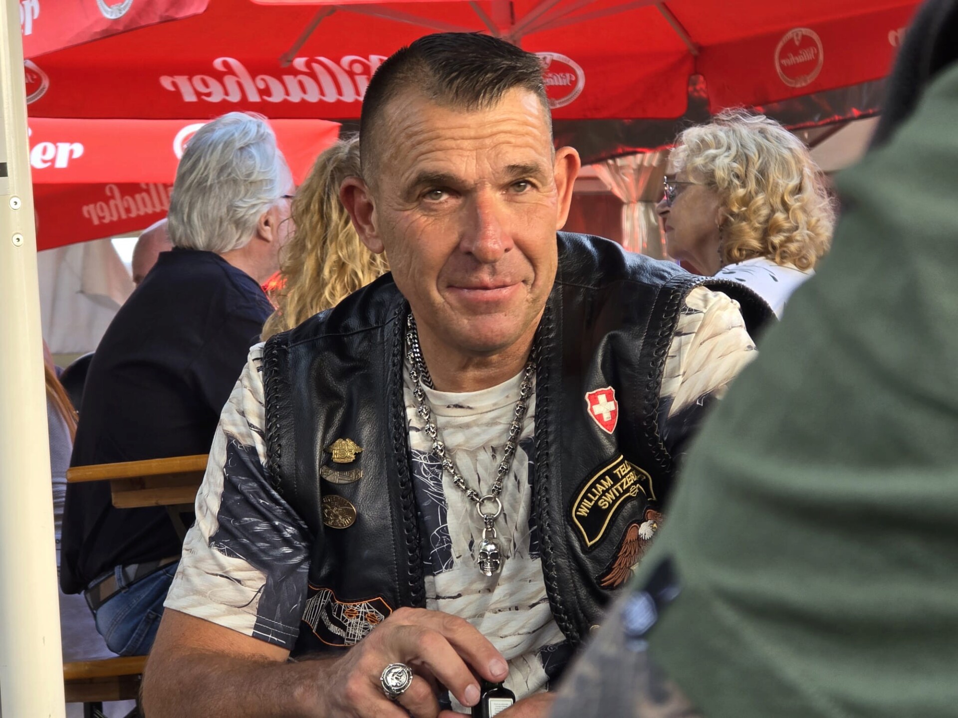 e9f9a074-b8b4-4a03-9cc0-d6ba559eae14