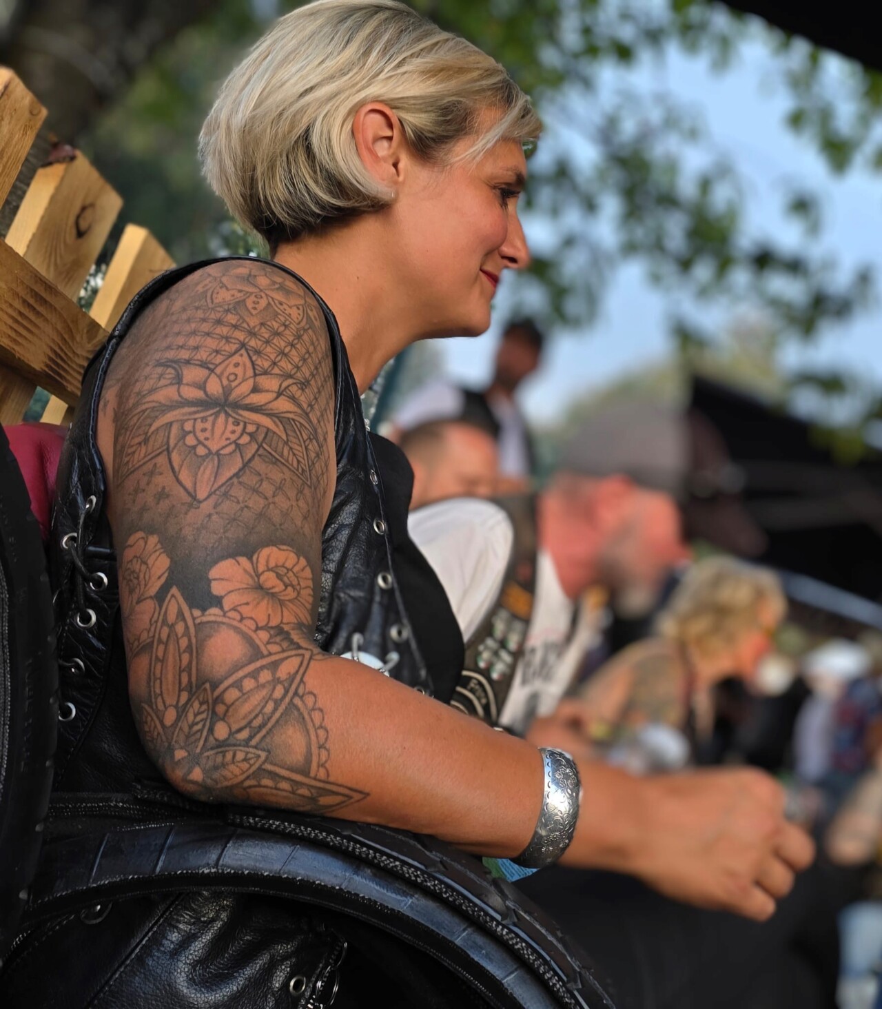 ffb952aa-7df0-49b3-9dd9-ef27bd0603a1