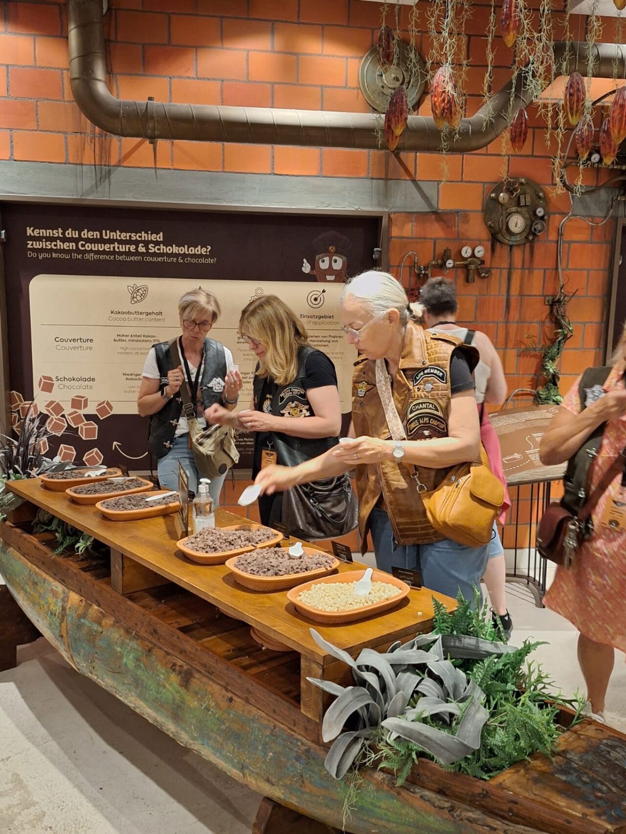 5ee111d2-fff7-4a41-881c-293640e383c9 Mary