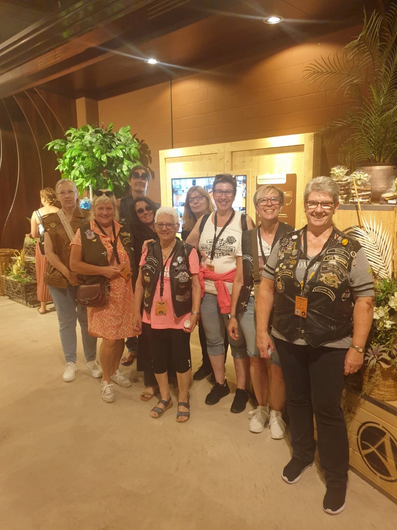 cc364f4f-62a1-452b-92c4-384ee6b01c33 Mary