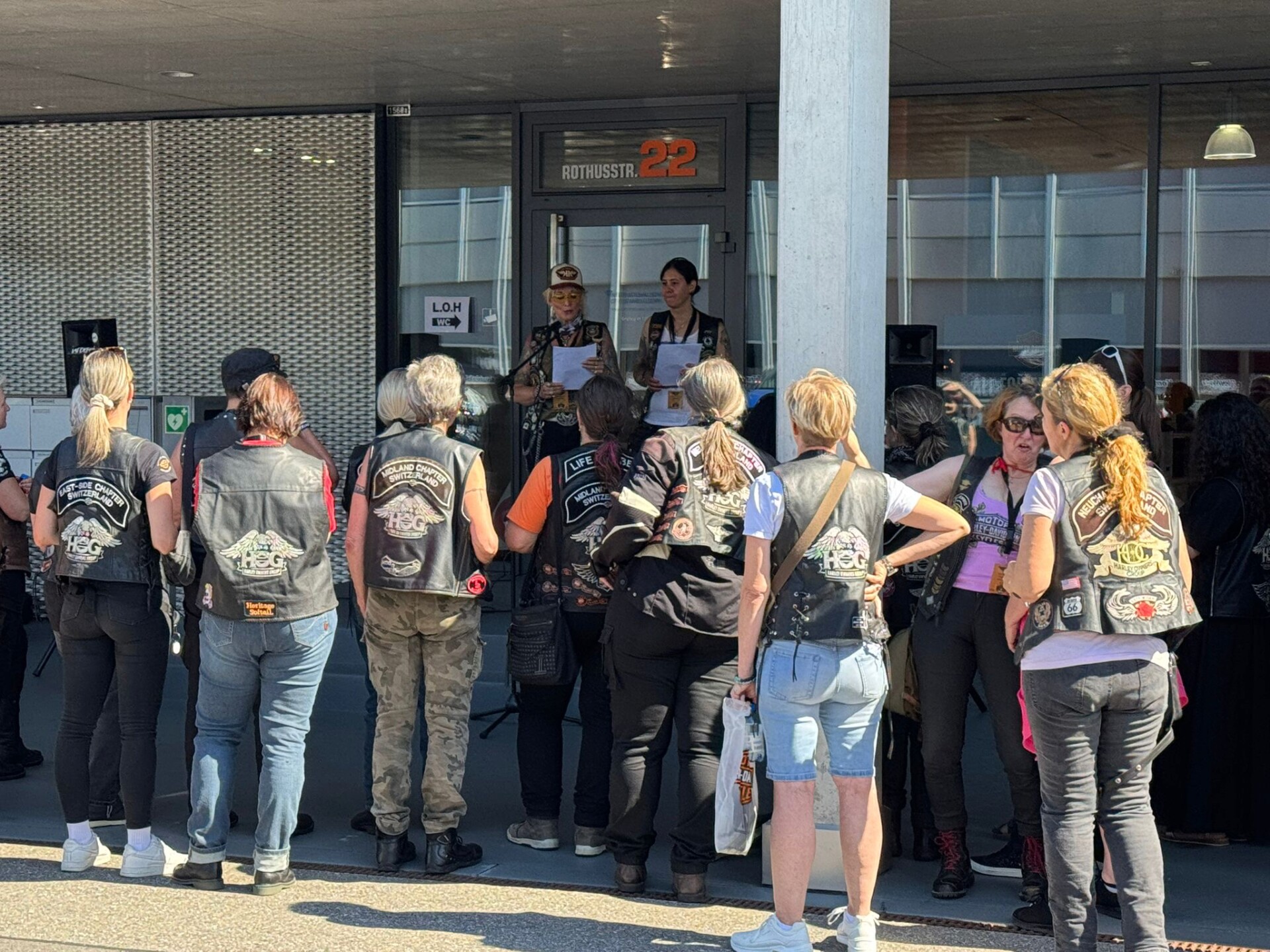 e572200c-c255-4bc0-bf0d-f5d9b20bf2fa Denise Paris